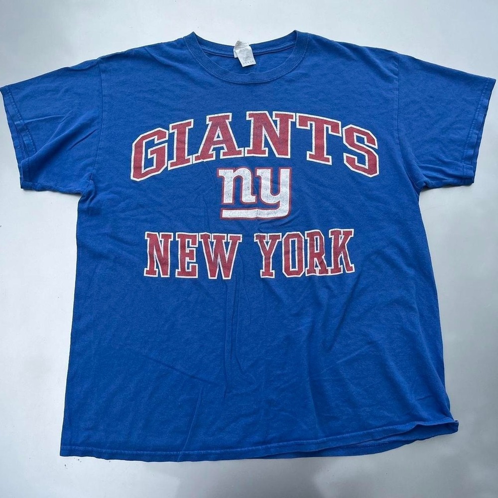 New York Giants Faded Tshirt 2000s nfl football classic